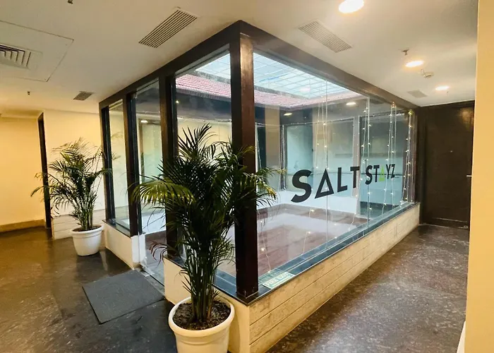 Saltstayz Select - Malcha & Chankyapuri New Delhi